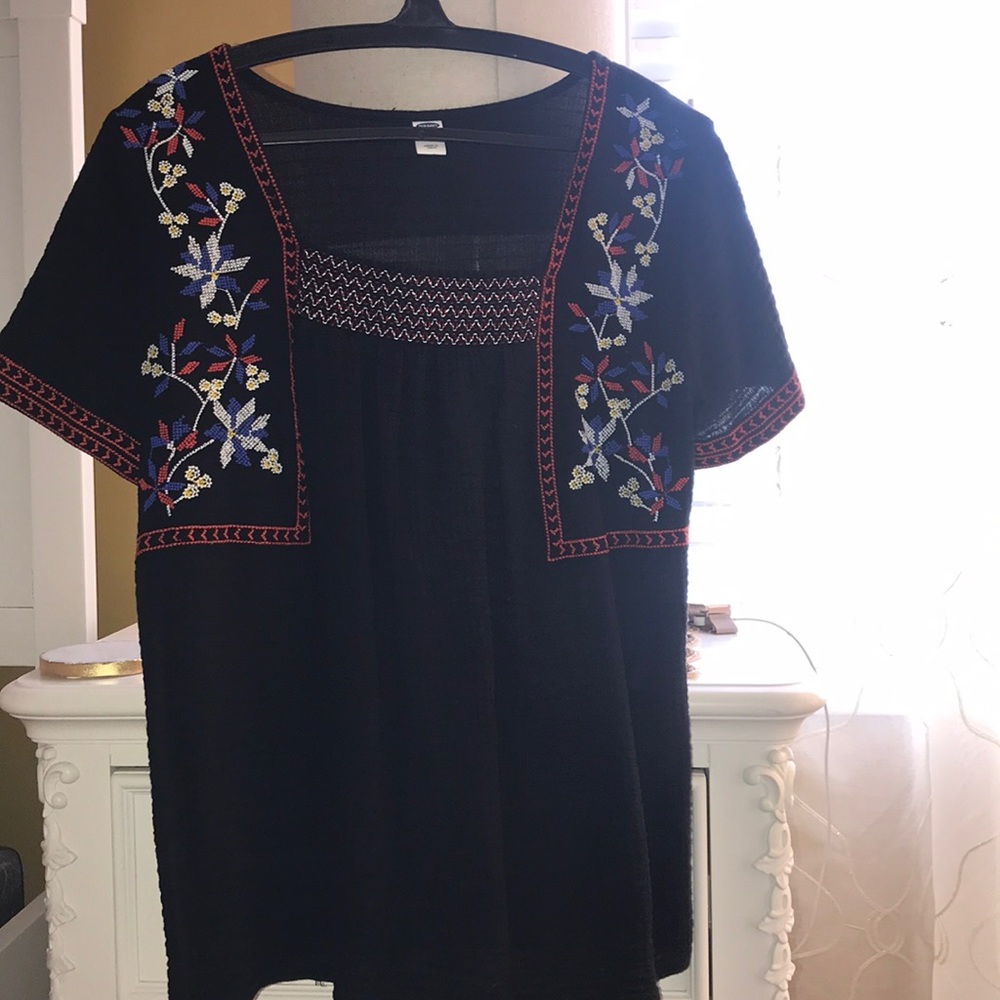 old navy blouse!